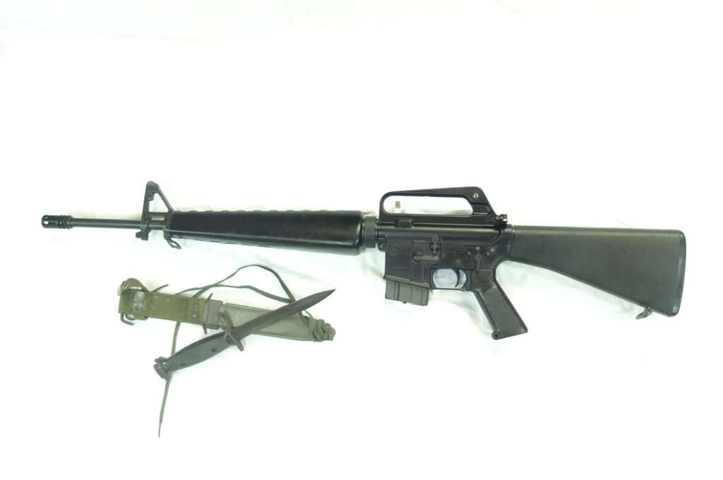 COLT MOD.M16 modificato in A1 TRANSIZIONE CAL.5,56mm